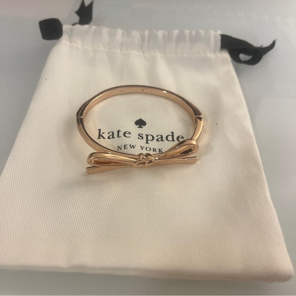 Kate Spade Skinny Mini Bow Bracelet in Rose Gold